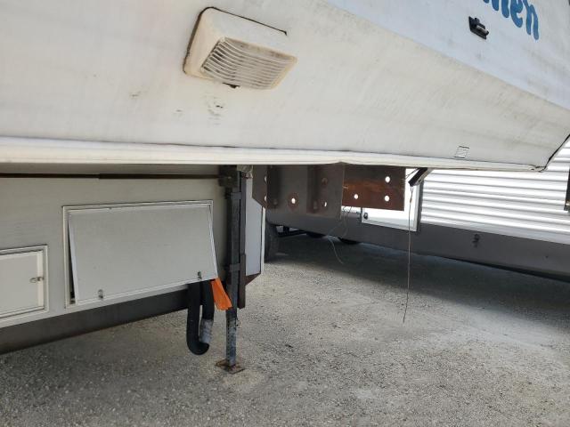 1TC3B2276W1202202 - 1998 COACH TRAILER WHITE photo 7