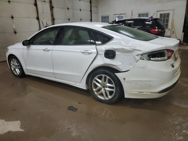 3FA6P0H79GR240803 - 2016 FORD FUSION SE WHITE photo 2