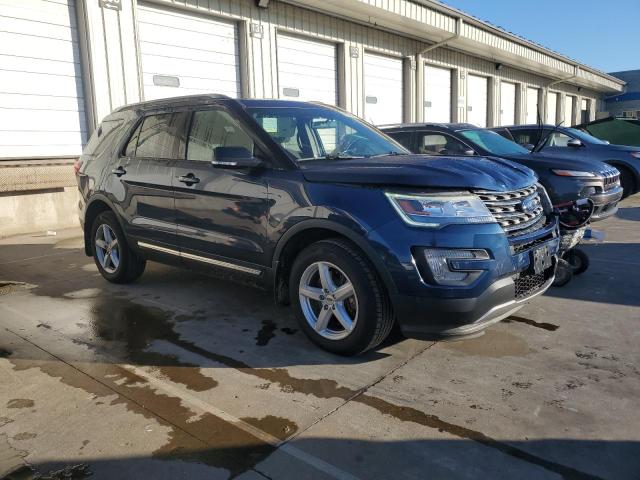 1FM5K8D83HGD97247 - 2017 FORD EXPLORER XLT Blau Foto 4