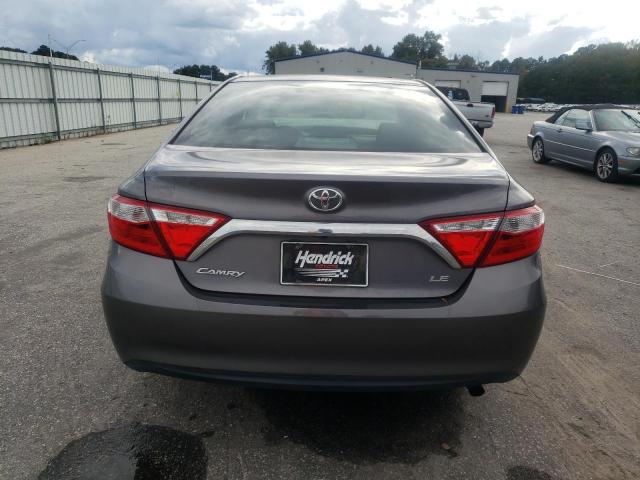 4T1BF1FK9HU664660 - 2017 TOYOTA CAMRY LE GRAY photo 6