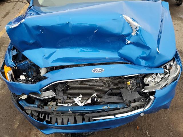 3FA6P0T94LR108566 - 2020 FORD FUSION SE BLUE photo 11