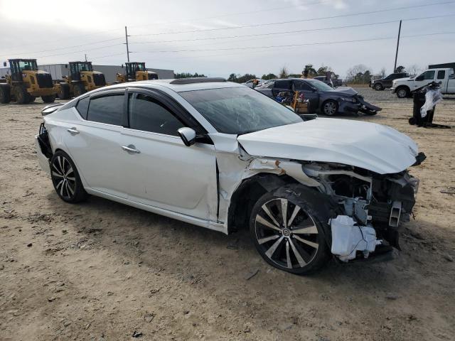 1N4BL4FV9KC209819 - 2019 NISSAN ALTIMA PLATINUM WHITE photo 4