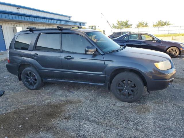 JF1SG656X8G708592 - 2008 SUBARU FORESTER 2.5X PREMIUM ნაცრისფერი ფოტო 4