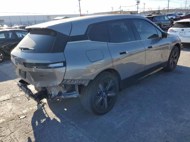 WB523CF03RCR16574 - 2024 BMW IX XDRIVE50 Boz foto 3
