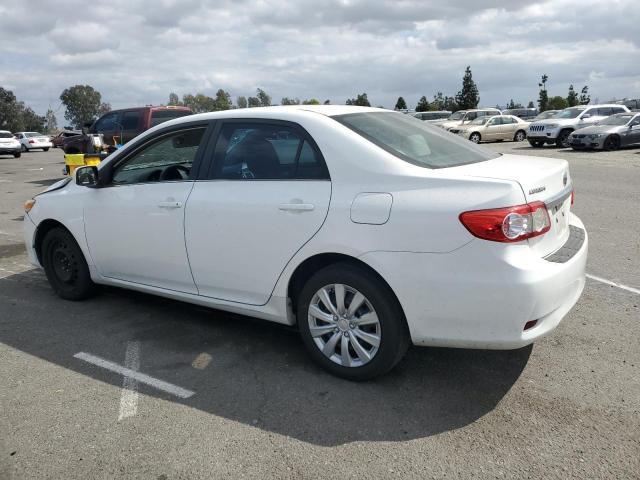 5YFBU4EE0DP220646 - 2013 TOYOTA COROLLA BASE WHITE photo 2