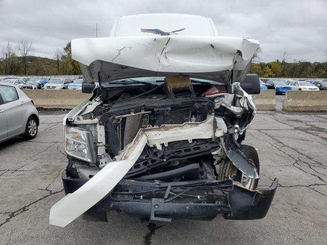 1N6BF0LY2JN807632 - 2018 NISS NV CARGO VAN 2500 S 白色 照片 5