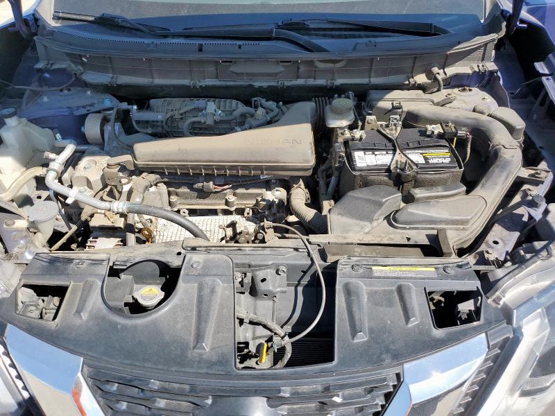 KNMAT2MT1JP554099 - 2018 NISSAN ROGUE S Синій фото 12