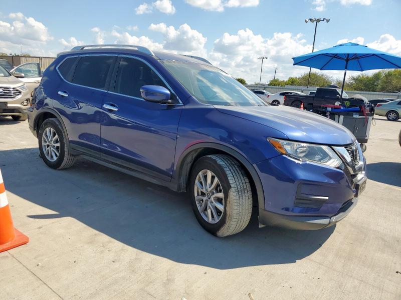 KNMAT2MT1JP554099 - 2018 NISSAN ROGUE S Синій фото 4