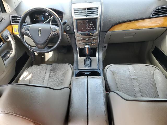 2LMDJ6JK0BBJ31447 - 2011 LINCOLN MKX WHITE photo 8