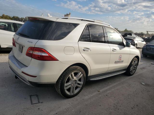 4JGDA5HBXEA370726 - 2014 MERCEDES-BENZ ML 350 4MATIC WHITE photo 3