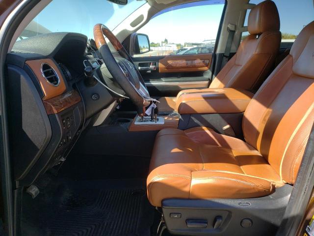 5TFAY5F14EX410728 - 2014 TOYOTA TUNDRA CREWMAX PLATINUM BROWN photo 7