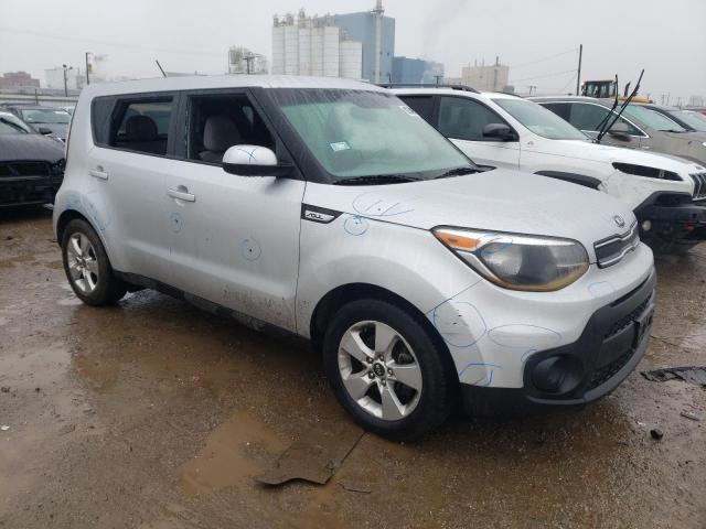 KNDJN2A2XJ7547657 - 2018 KIA SOUL SILVER photo 4