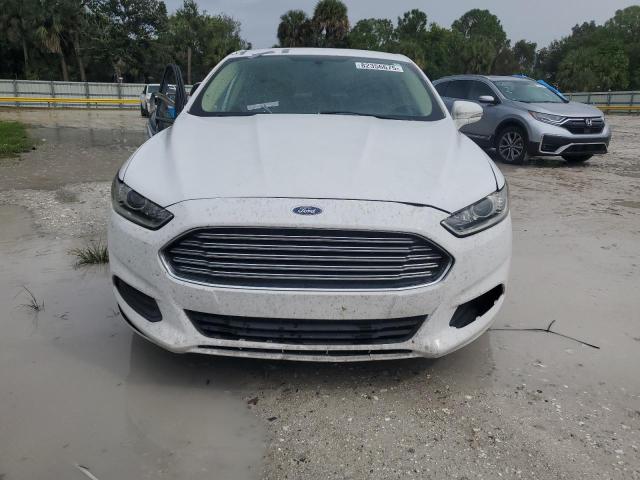 3FA6P0HD9GR333469 - 2016 FORD FUSION SE Ақ фото 5