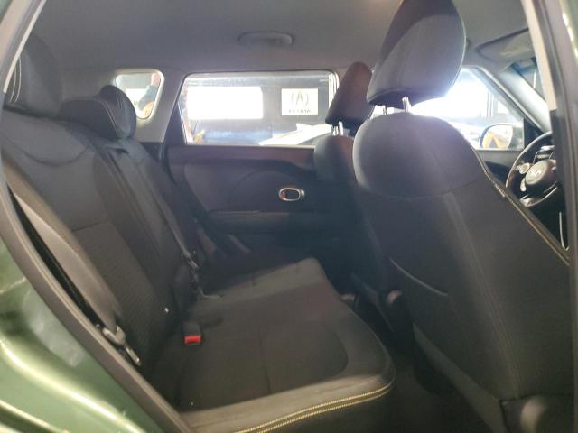 KNDJP3A5XE7008794 - 2014 KIA SOUL + GREEN photo 10