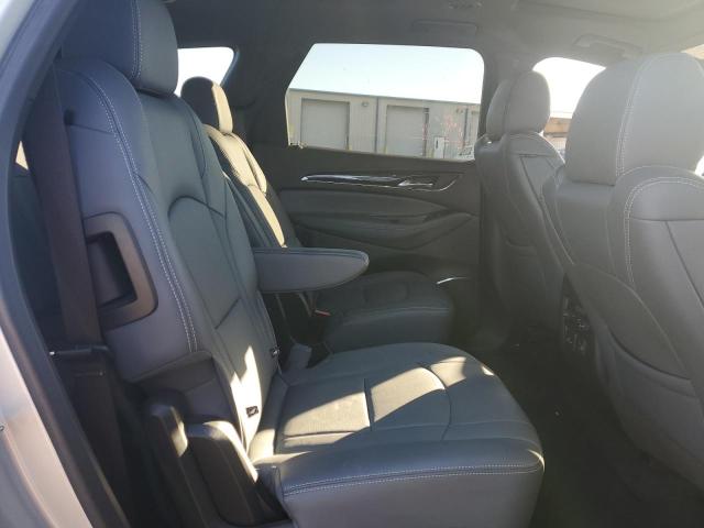 5GAERBKW7NJ117120 - 2022 BUICK ENCLAVE ESSENCE 银色 照片 11