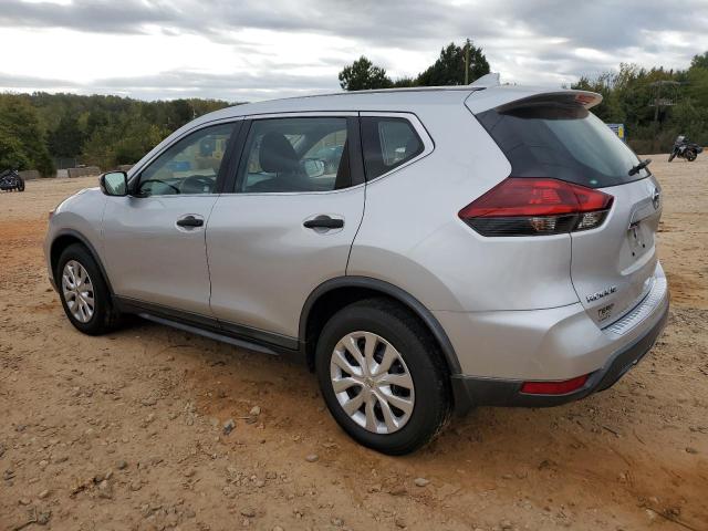KNMAT2MT5JP579281 - 2018 NISSAN ROGUE S 银色 照片 2