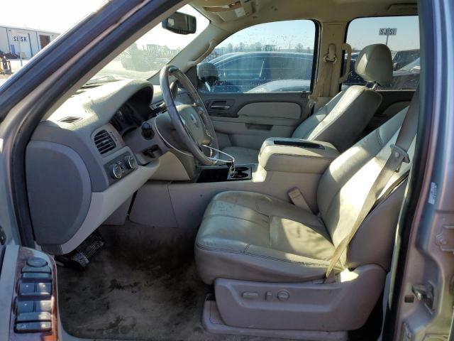 1GKUKKE38AR167704 - 2010 GMC YUKON XL K1500 SLT SILVER photo 7