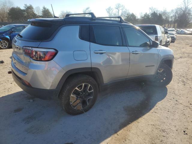 3C4NJDDB6KT627443 - 2019 JEEP COMPASS TRAILHAWK SILVER photo 3