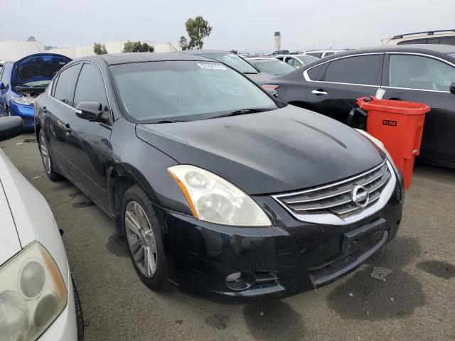 1N4BL2APXBN446823 - 2011 NISSAN ALTIMA SR BLACK photo 4