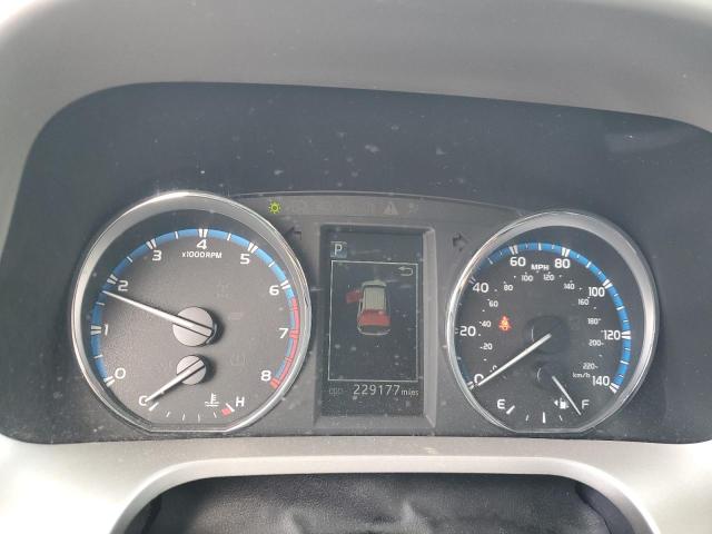 2T3RFREV7GW502525 - 2016 TOYOTA RAV4 XLE SILVER photo 9