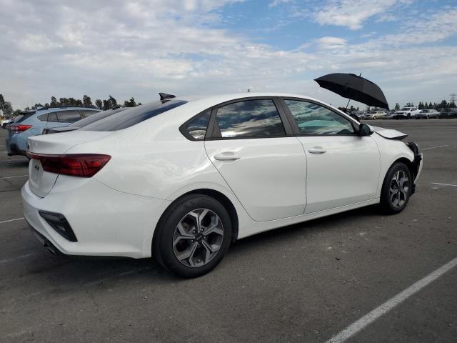 3KPF24AD8LE257058 - 2020 KIA FORTE FE WHITE photo 3