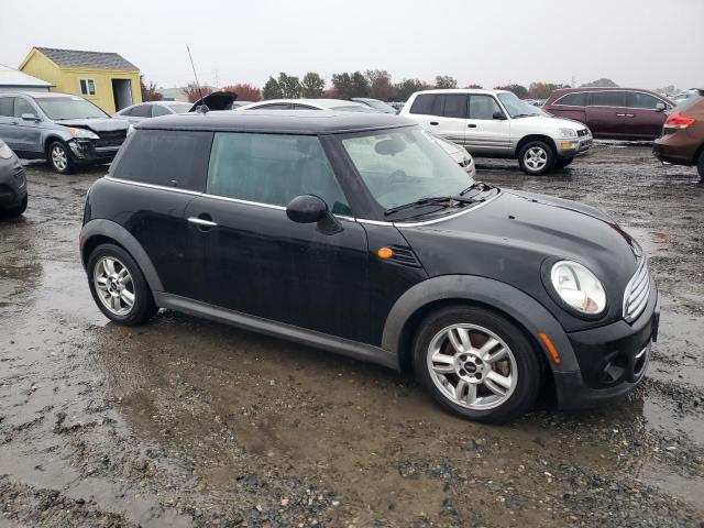 WMWSU3C57DT688831 - 2013 MINI COOPER BLACK photo 4