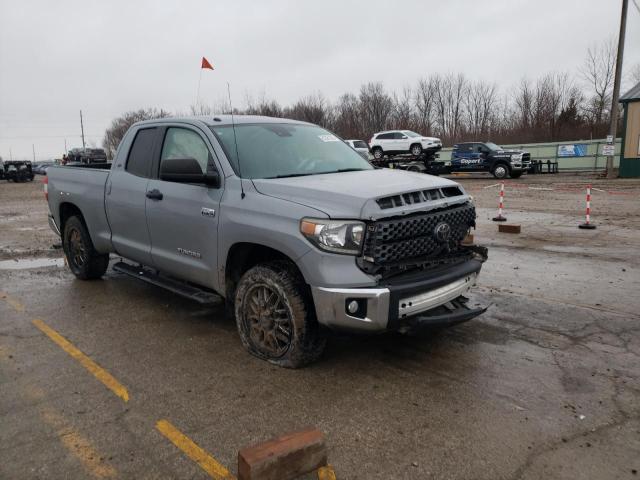 5TFUW5F10JX744350 - 2018 TOYOTA TUNDRA DOUBLE CAB SR/SR5 GRAY photo 4