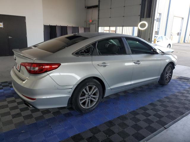 5NPE24AF4GH364722 - 2016 HYUNDAI SONATA SE SILVER photo 3