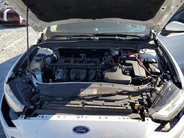 3FA6P0H72JR133566 - 2018 FORD FUSION SE Սպիտակ լուսանկար 11