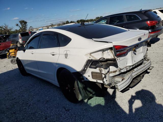 3FA6P0H72JR133566 - 2018 FORD FUSION SE Սպիտակ լուսանկար 2
