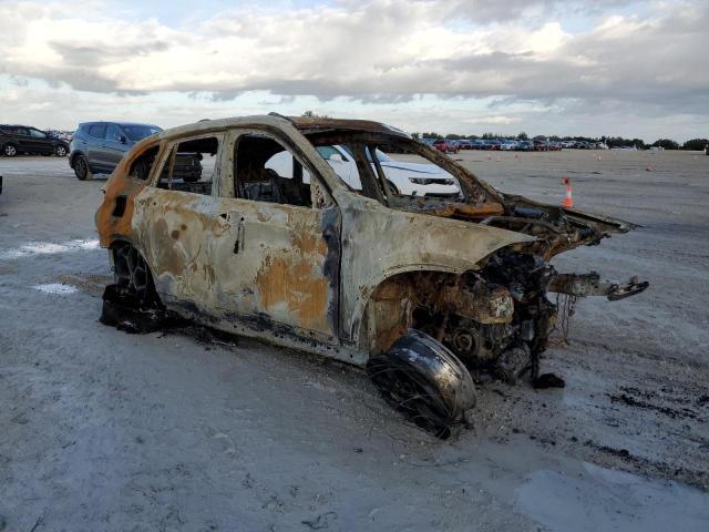 WBXHU7C39H5H37577 - 2017 BMW X1 SDRIVE28I BURN photo 4