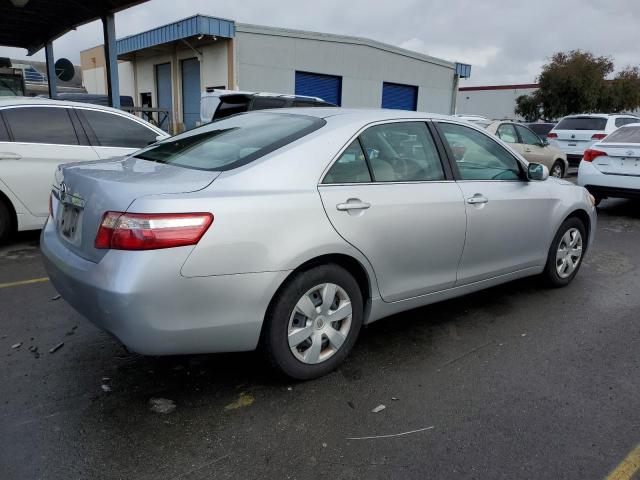 4T1BE46K39U370838 - 2009 TOYOTA CAMRY BASE SILVER photo 3