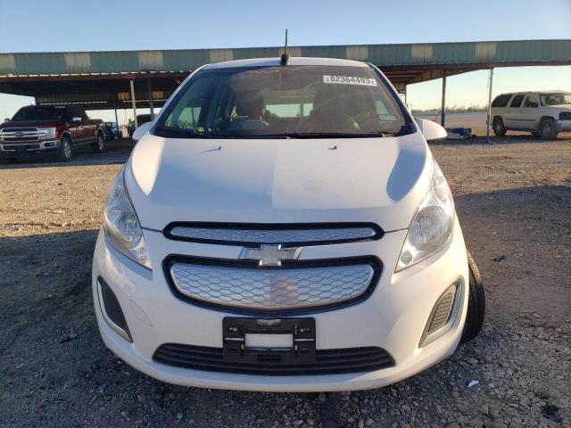 KL8CK6S0XGC649958 - 2016 CHEVROLET SPARK EV 1LT WHITE photo 5