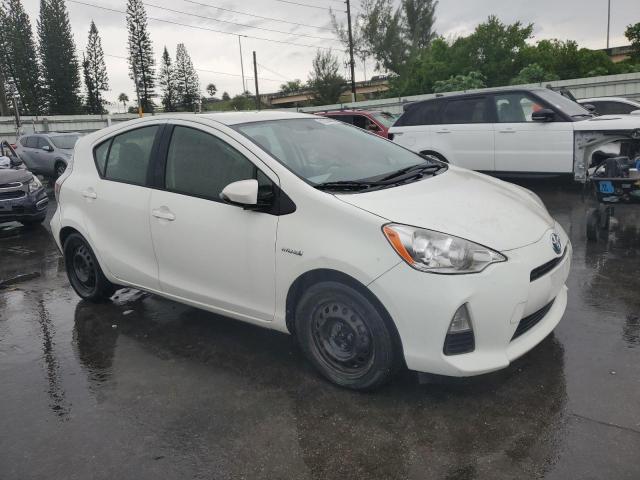 JTDKDTB3XC1526608 - 2012 TOYOTA PRIUS C WHITE photo 4