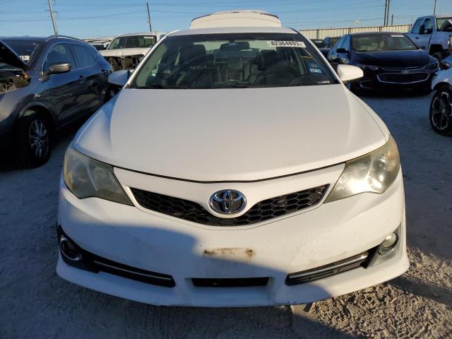 4T1BF1FK2DU641196 - 2013 TOYOTA CAMRY L WHITE photo 5