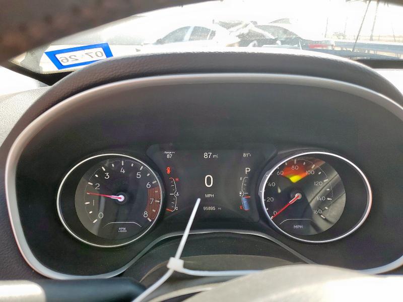 3C4NJDCB9KT650037 - 2019 JEEP COMPASS LIMITED Білий фото 9