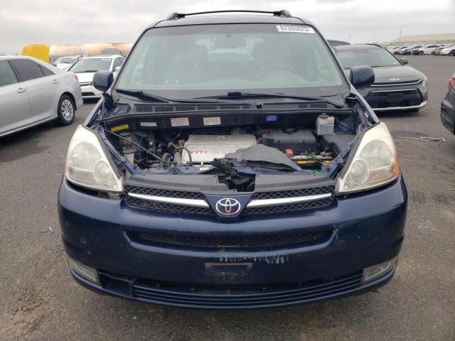 5TDBA22C45S033290 - 2005 TOYOTA SIENNA XLE BLUE photo 5