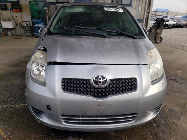 JTDJT923475088832 - 2007 TOYOTA YARIS SILVER photo 5