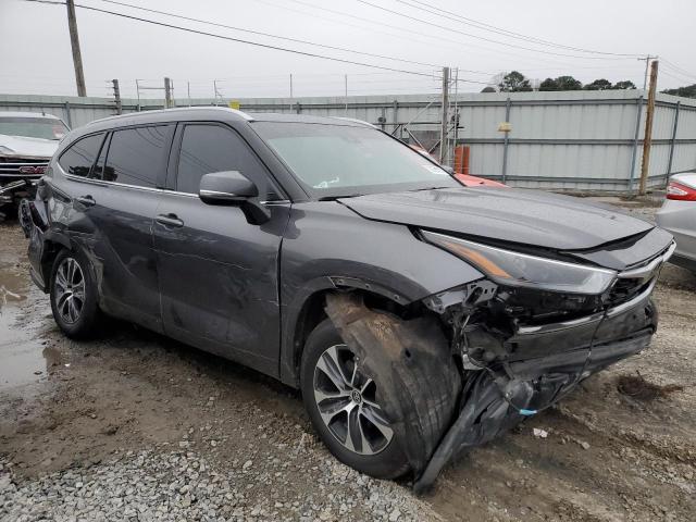 5TDGZRAH7NS538230 - 2022 TOYOTA HIGHLANDER XLE CHARCOAL photo 4