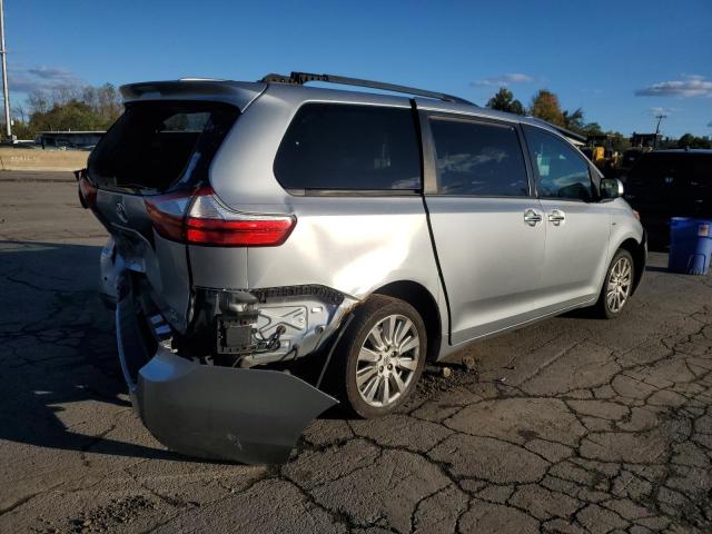 5TDDZ3DCXHS180951 - 2017 TOYOTA SIENNA XLE 银色 照片 3