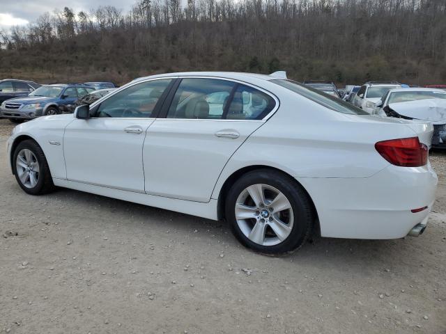 WBAXH5C59DD109578 - 2013 BMW 528 XI WHITE photo 2