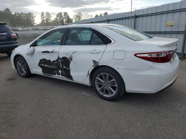 4T1BF1FK4FU901066 - 2015 TOYOTA CAMRY LE თეთრი ფოტო 2