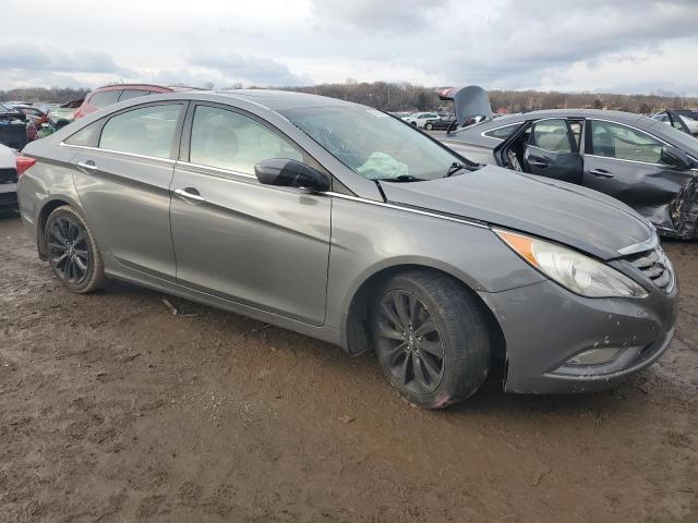 5NPEC4AC1CH375349 - 2012 HYUNDAI SONATA SE GRAY photo 4