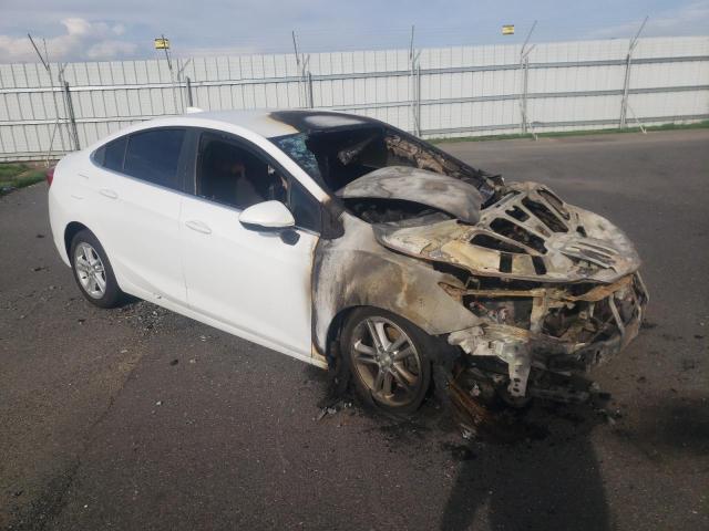 1G1BE5SM1H7171231 - 2017 CHEVROLET CRUZE LT WHITE photo 4