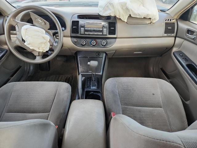 4T1BE32K05U089333 - 2005 TOYOTA CAMRY LE GREEN photo 8