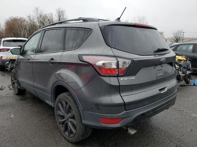 1FMCU9GD7JUA14501 - 2018 FORD ESCAPE SE GRAY photo 2