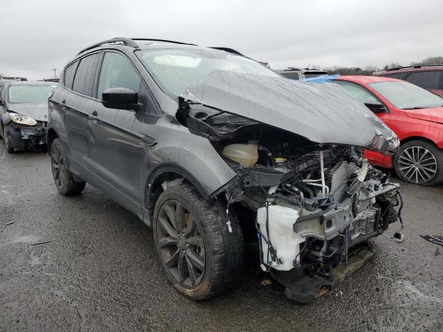 1FMCU9GD7JUA14501 - 2018 FORD ESCAPE SE GRAY photo 4