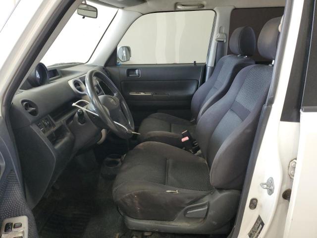 JTLKT324750198265 - 2005 TOYOTA SCION XB Ақ фото 7