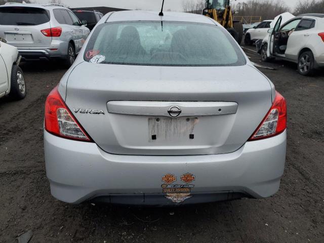 3N1CN7AP5FL931627 - 2015 NISSAN VERSA S SILVER photo 6