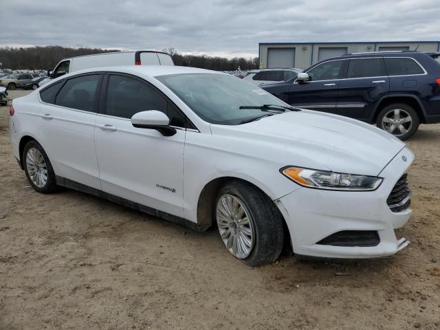 3FA6P0UU2GR292690 - 2016 FORD FUSION S HYBRID WHITE photo 4